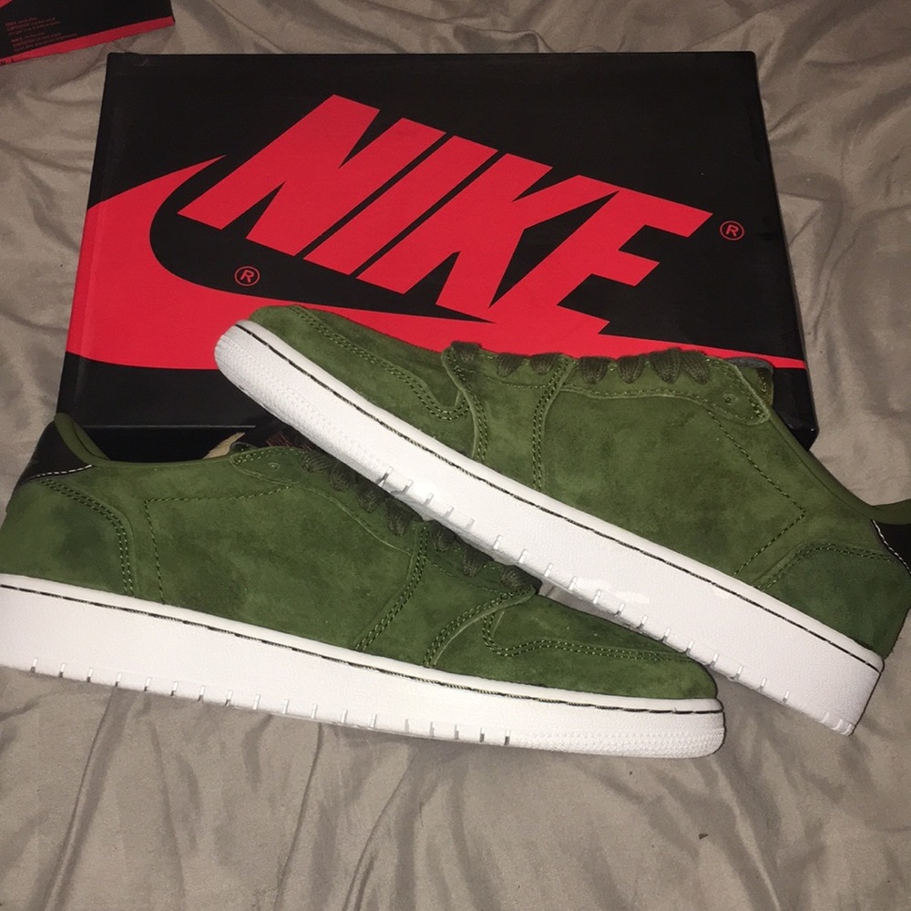 Air Jordan 1 OG Low Army Green